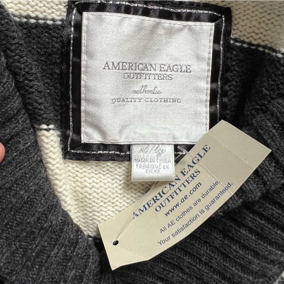 NWT American Eagle Angora Rabbit Hair Blend Black White Striped Sweater size XL - Picture 6 of 10
